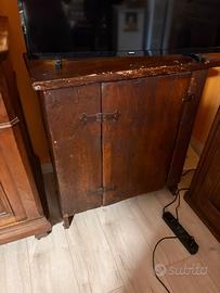 Mobile in legno