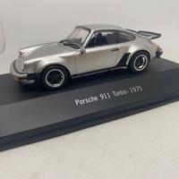 Porsche 930