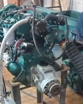 VOLVOPENTA 4 cilindri 50 HP completo
