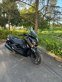 XMAX 300 TECH MAX
