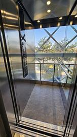 GABICCE MARE:AMPIO APPARTAMENTO E MANSARDA/LOFT IN