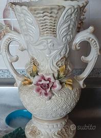 Vaso Anfora Ceramica Bianca con Rosa in rillievo