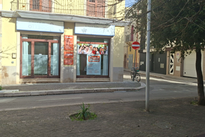 8locale uso commerciale o ufficio