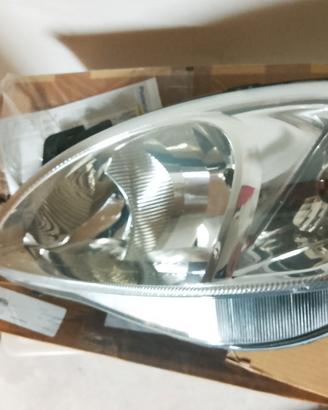 faro anteriore sx Opel Corsa c 2000-2003