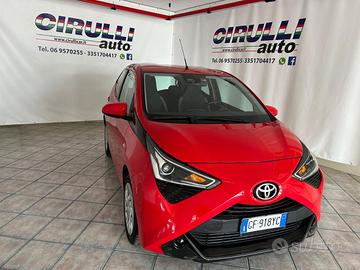 TOYOTA Aygo Connect 1.0 VVT-i 72CV 5 porte x-bus