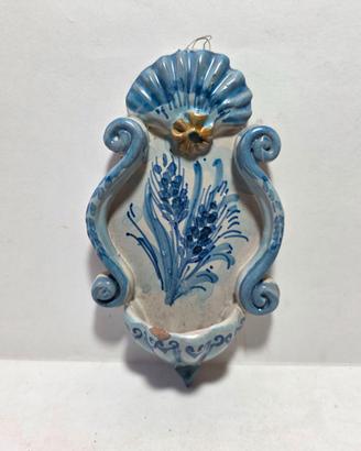 Vecchia Acquasantiera in Maiolica Blu e Bianca XX