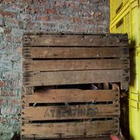 Cassette in legno e plastica