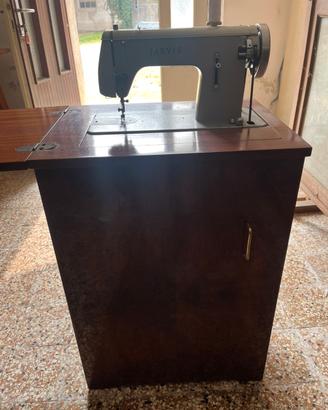 Macchina da cucire retrò “Jarvis”