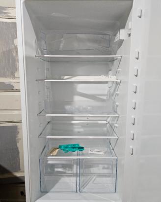 frigorifero electrolux 200 euro