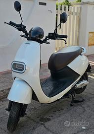 SCOOTER ELTTRICO