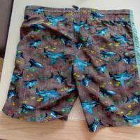 Costume da bagno con squali