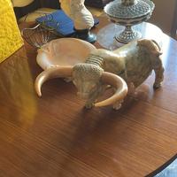 Toro di marmo