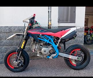 SCARABELLI SM1 PITBIKE