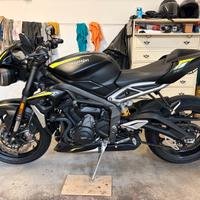Triumph Street Triple RS