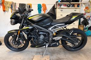 Triumph Street Triple RS