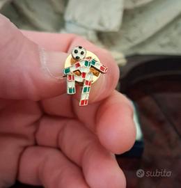 Spilla ITALIA '90. Nuova