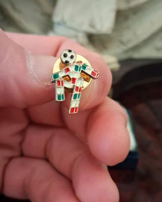 Spilla ITALIA '90. Nuova