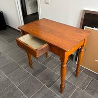 Tavolino arte povera
