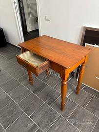 Tavolino arte povera