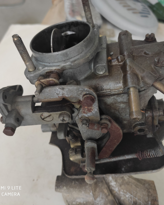 Carburatore auto d'epoca