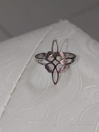 Anello Amuleto Nodo della Strega Portafortuna 