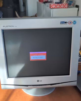 Monitor CRT LG Flatron F700P (17") Retrogaming PC