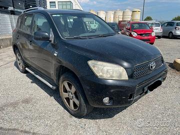 Ricambi usati Toyota Rav 4 2006 2.2 Diesel