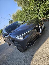 Alfa Romeo Stelvio 2.2  210 cv at8 Q4