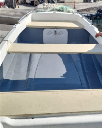 Trimarano