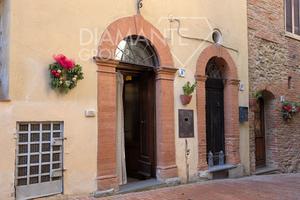 Appartamento con due camere e cantina