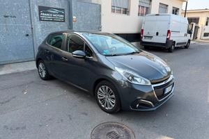 Peugeot 208 PureTech 82 5 porte Allure