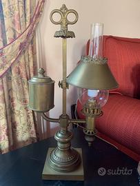 Lume a petrolio in ottone: Student lamp