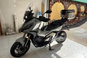 Honda ADV750