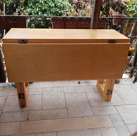 Tavolo artigianale in legno