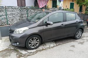 yaris 1000 lounge perfetta 