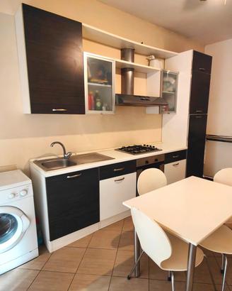 Cucina Componibile con elettrodomestici