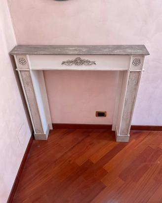 Mobili e specchi shabby chic