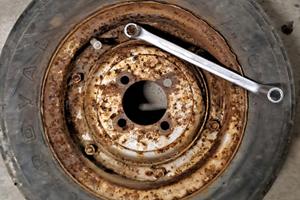 Ruota originale  vespa 98  faro basso bacchetta