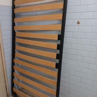 Rete singola con doghe legno ikea Nuova mai usata