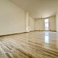 3 LOCALI A CASTELLEONE