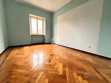 3 LOCALI A TORINO