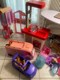 Casetta di barbie cucina e pulman