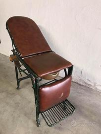 Lettino di ambulatorio medico da antiquariato
