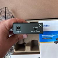 Coppia Convertitore multimediale di rete Planet.