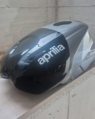 Serbatoio aprilia tuono