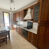 cucina e soggiorno 