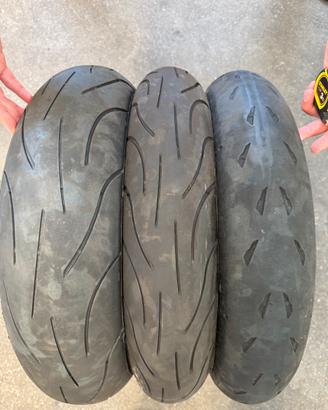 Gomme moto