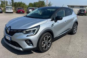 Renault Captur Plug-in Hybrid E-Tech 160 CV Intens