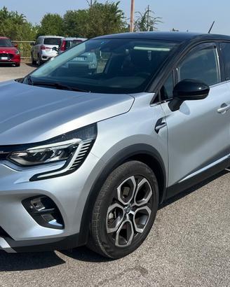 Renault Captur Plug-in Hybrid E-Tech 160 CV Intens