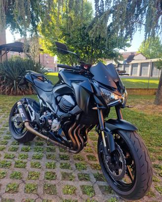 Kawasaki Z 800 total black edition